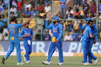 india-vs-australia-third ODI-at-bengaluru-live-updates