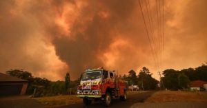 200-houses-destroyed-by-fire-in-australia-7-dead-