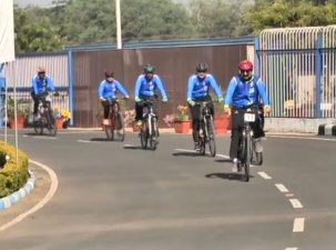  Cycle tour of Air Force officers for Fit India Clean India Movement Gandhinagar News AirForce Na Adhikario Ae Kadhi Rally 