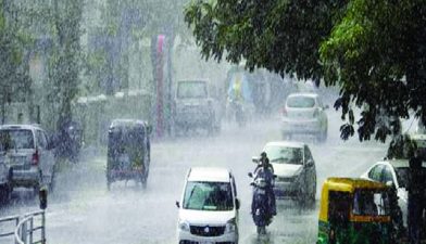 Banaskantha, Valsad among other parts of Gujarat may receive light rain tomorrow aavtikale rajya na ketlak bhago ma kamosami varsad ni aagahi: Havaman Vibhag