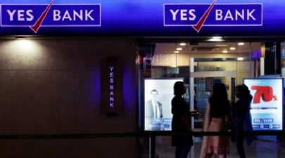 Yes Bank customers can now withdraw cash from other bank ATMs yes bank na khatadharako ne motu rahat bank e tweet kari aapi aa mahatvani jankari