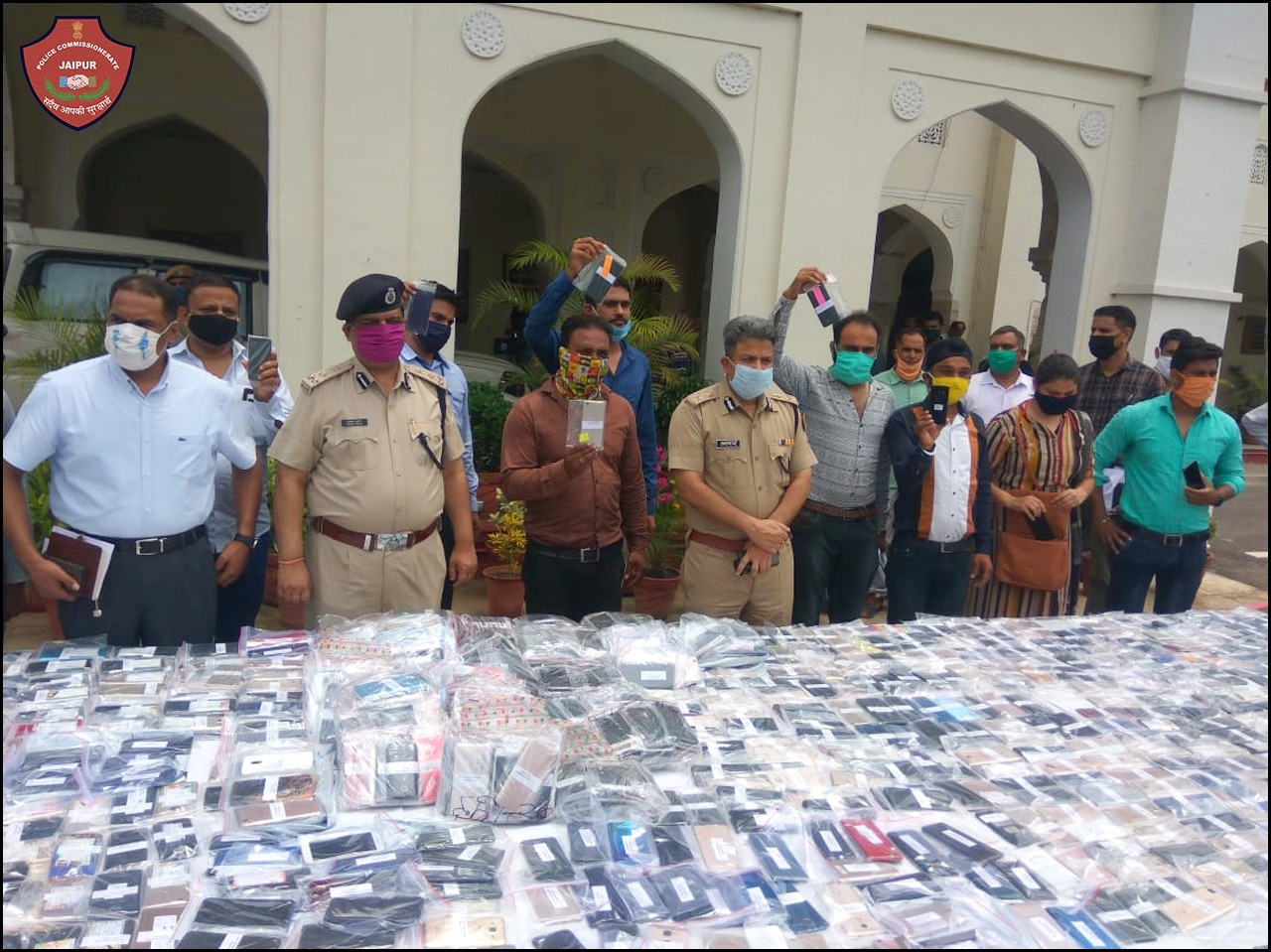 jaipur-police-found-2200-stolen-mobile-phones-amid-coronavirus-crisis