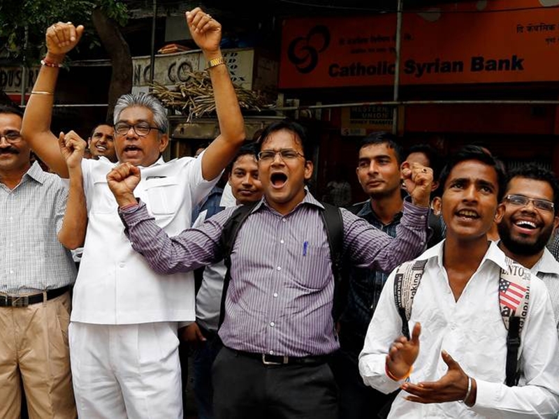 Bhartiya share bajar ma jabardast uchada sathe karobar no prarambh