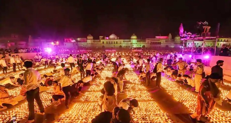 this-time-in-ayodhya-diwali-will-be-celebrated-with-pomp-the-target-of-lighting-5-51-lakh Ayodhya ma aa vakhate dhumdham thi diwali ujvase vertual rite dipotsav ujavavani yojna