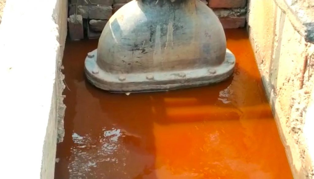 Ankleshwar GIDC pumping station mathi pradushit pani overflow thai aamlakhadi ma bhadyu prayavaran premio ma rosh